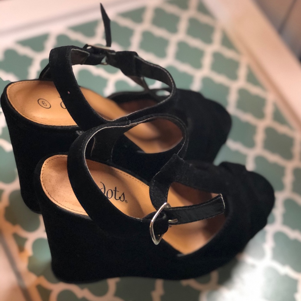 Dots Black Wedge Heels